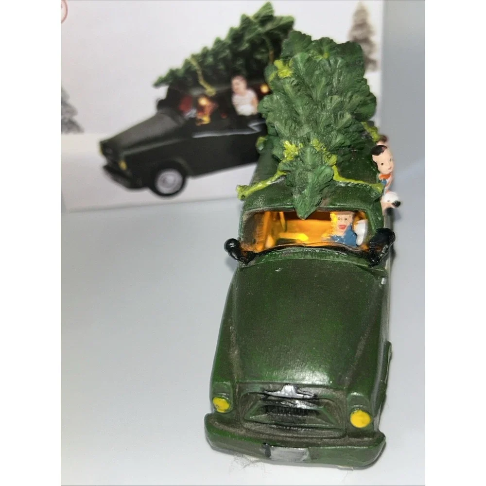 Holiday Time Delivering The Tree 3AG13 Boxed Lights Up Tested And Working